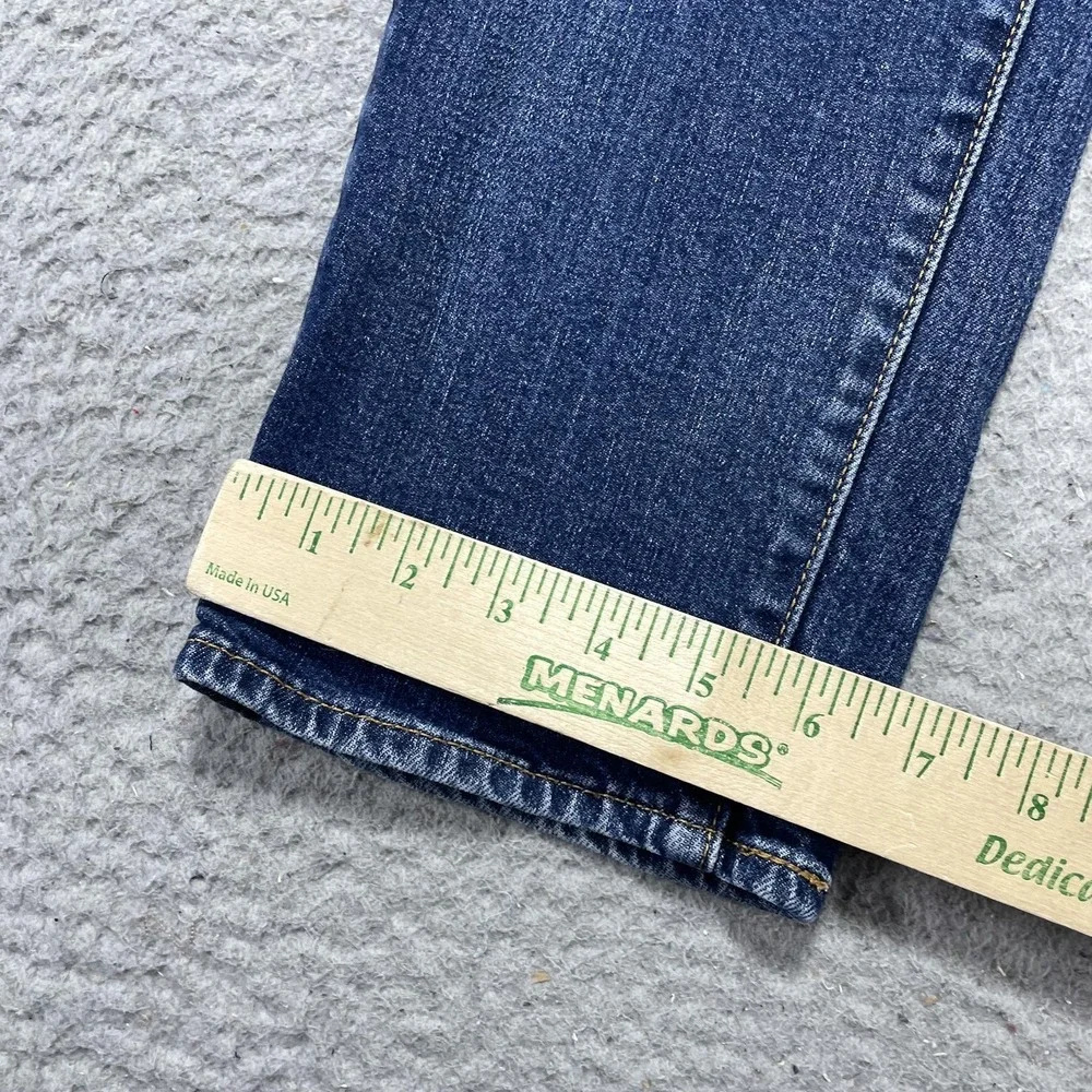 Levis openings logos front